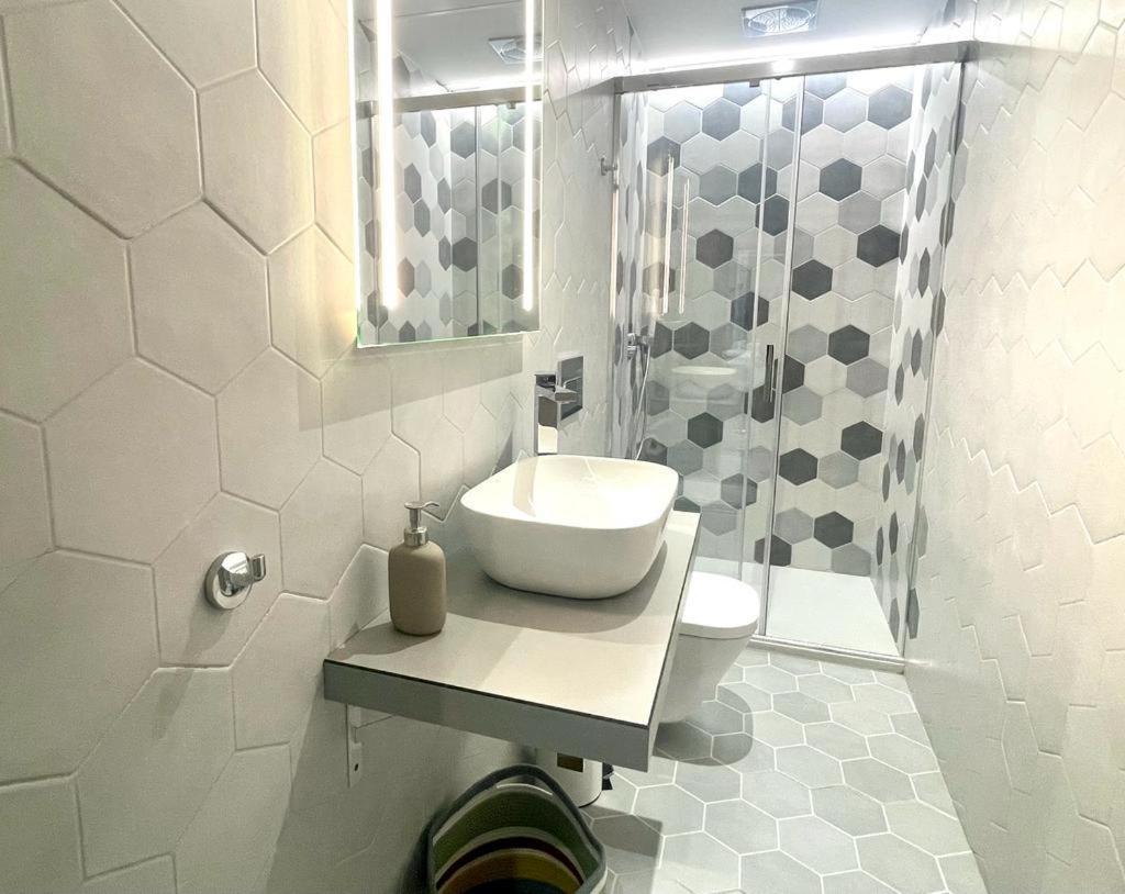 Eva Recommends Soho Alameda Apartment เซบีญา ภายนอก รูปภาพ
